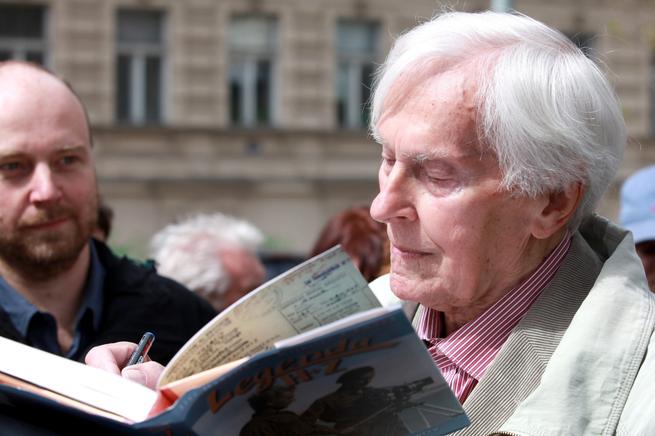 Století Miroslava Zikmunda