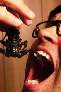 Profilový obrázek - Eating a Scorpion - Bug War Challenge