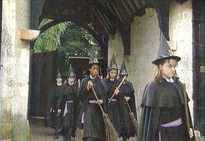 Čarodějnice školou povinné