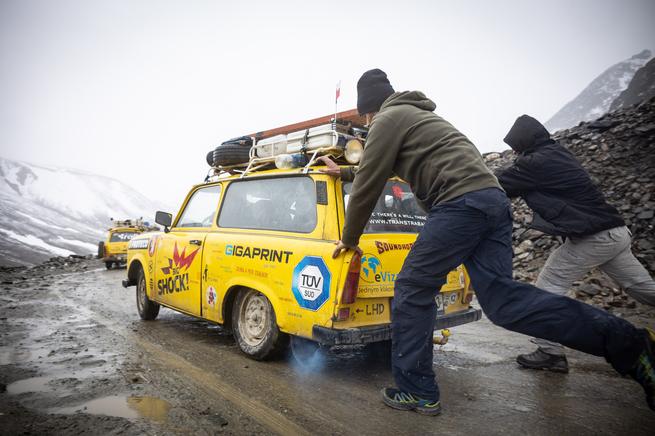 Čím níž, tím hůř