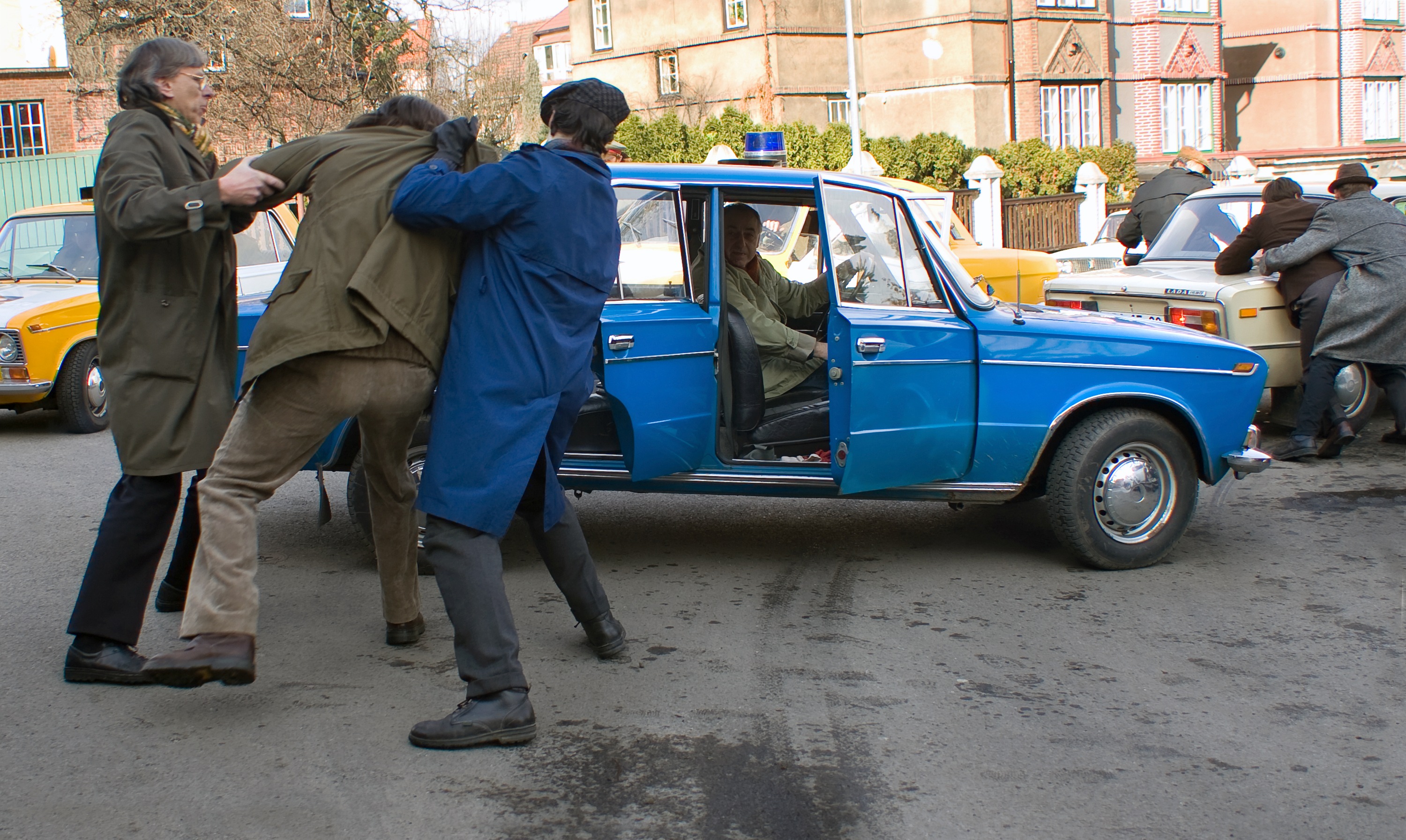 Sama v čase normálnosti