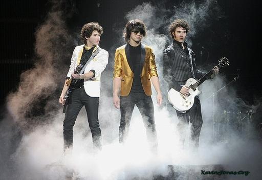 Jonas Brothers: Living the Dream