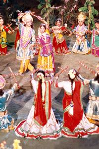 Profilový obrázek - Gopis Perform Gauri Puja For Krishna
