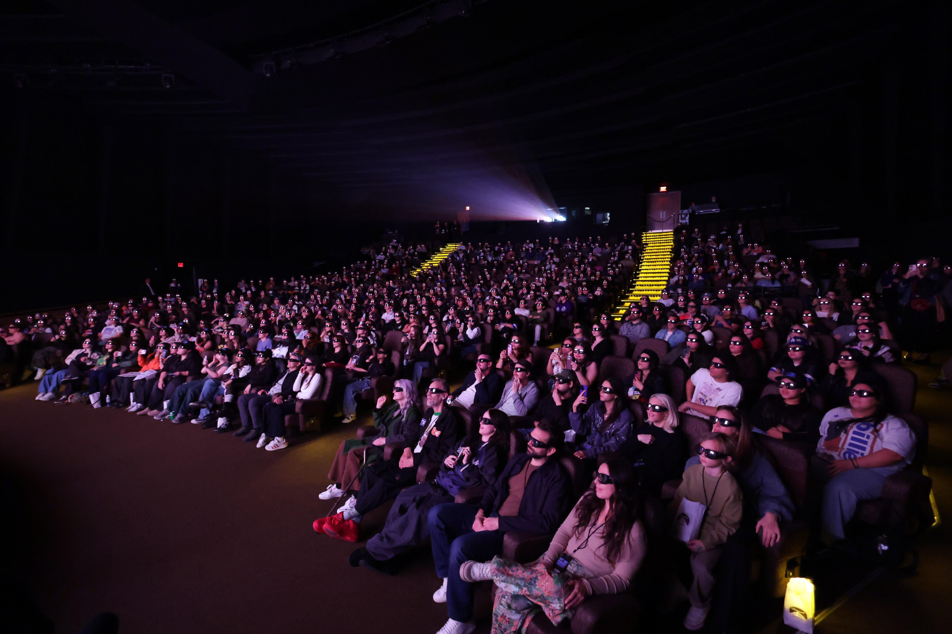 Billie Eilish – Hit Me Hard and Soft: The Tour