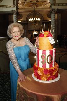 Profilový obrázek - Betty White's 90th Birthday: A Tribute to America's Golden Girl